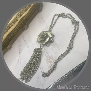 🌹GIOVANNI Rose Tassel Silver Tone Necklace 20“ • Vintage Jewelry